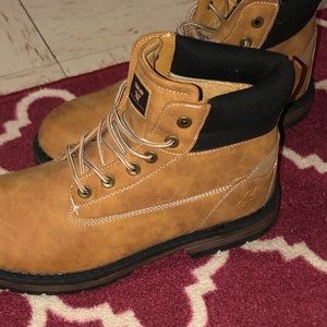 MENS BOOTS